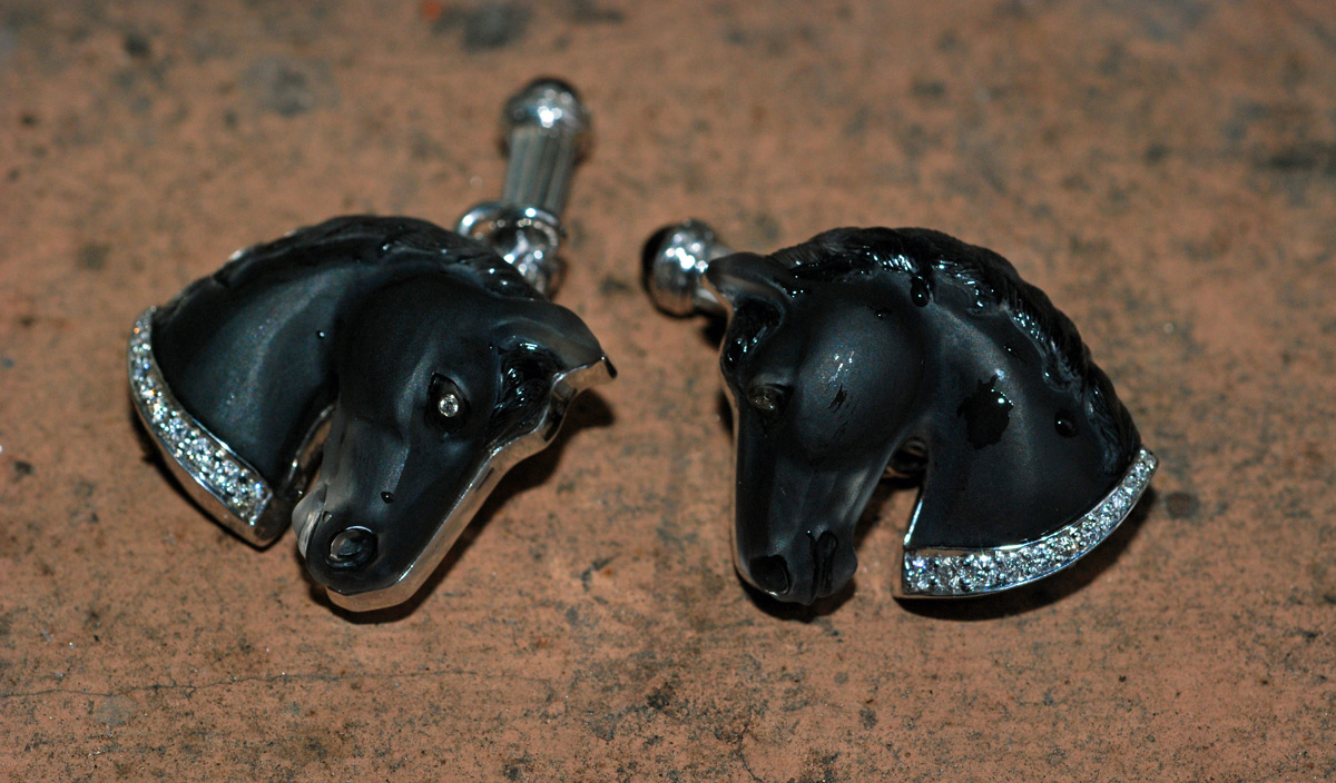 Horses cufflinks in gold with diamonds, smoky quartz and garnets by Ekaterina Kostrigina