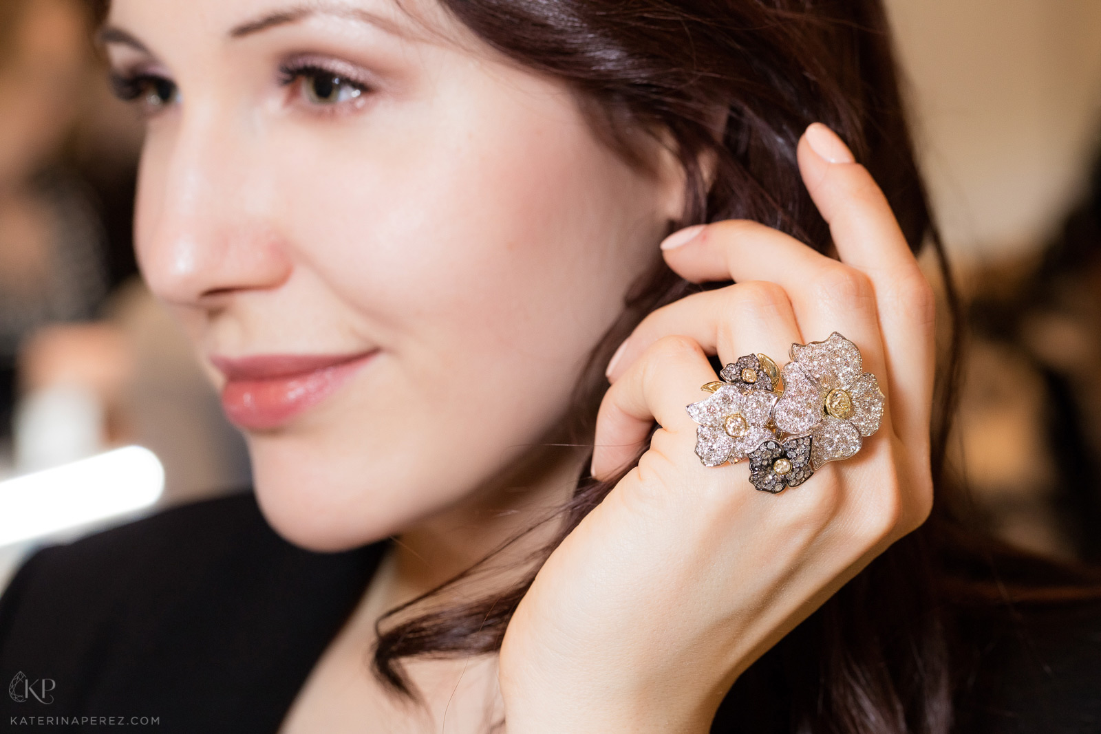  Sorellina Hailstorm flower ring in 18K yellow and white gold with over 8 cts of diamonds