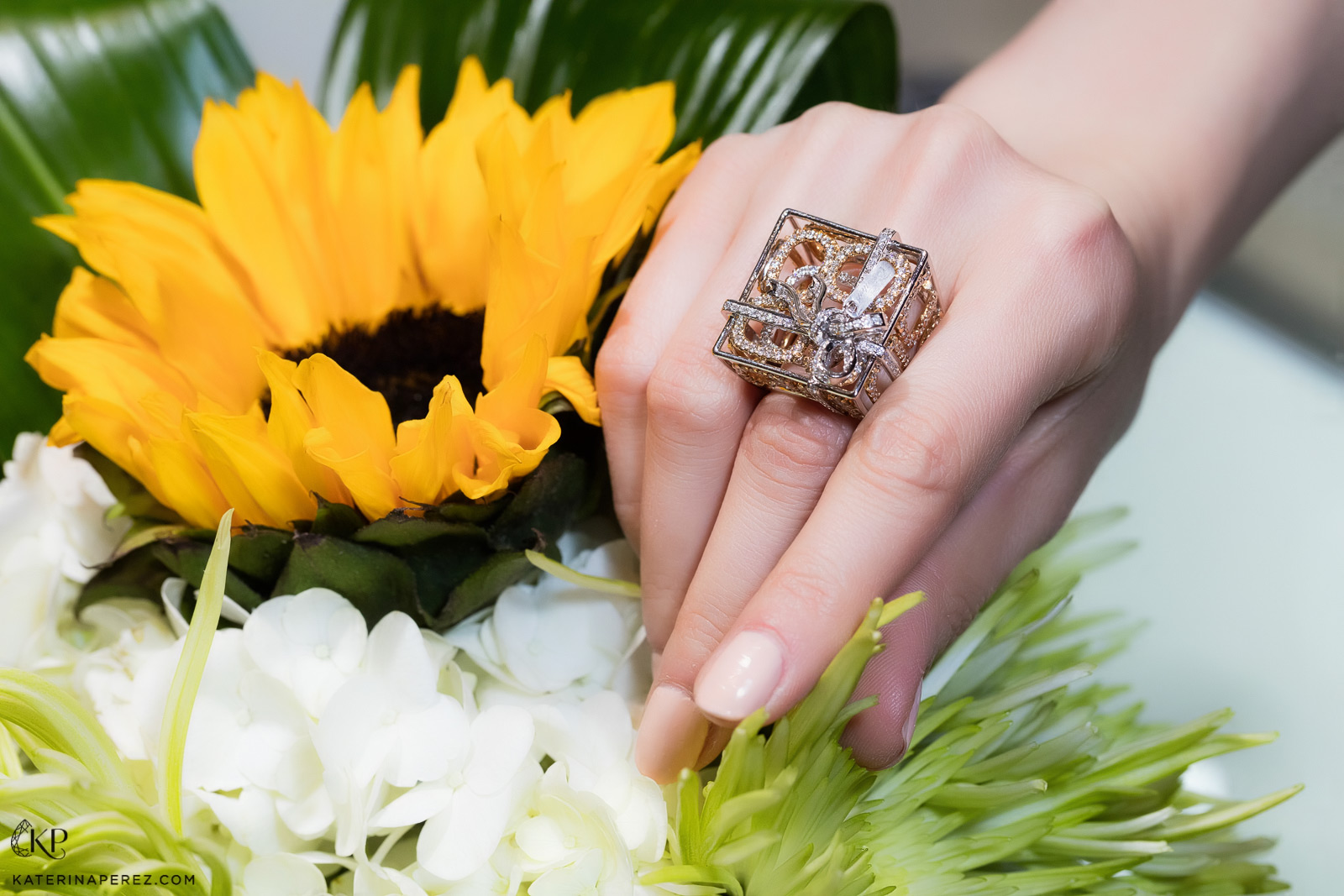  Caratell cocktail ring paved with diamonds