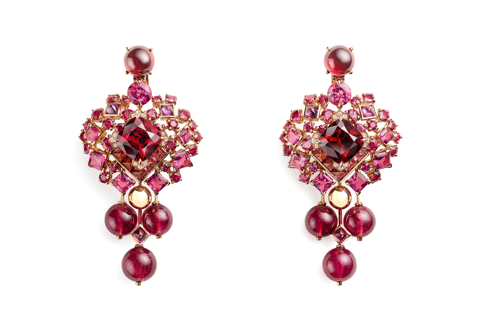  Chaumet Est Une Fête collection - Aria Passionata earrings