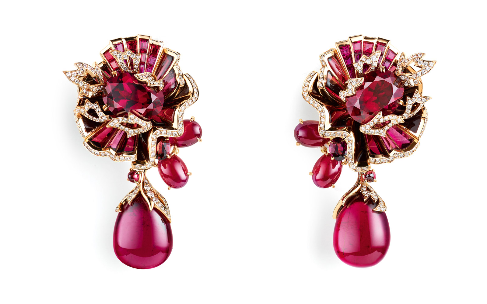  Chaumet Est Une Fête collection - Aria Passionata earrings