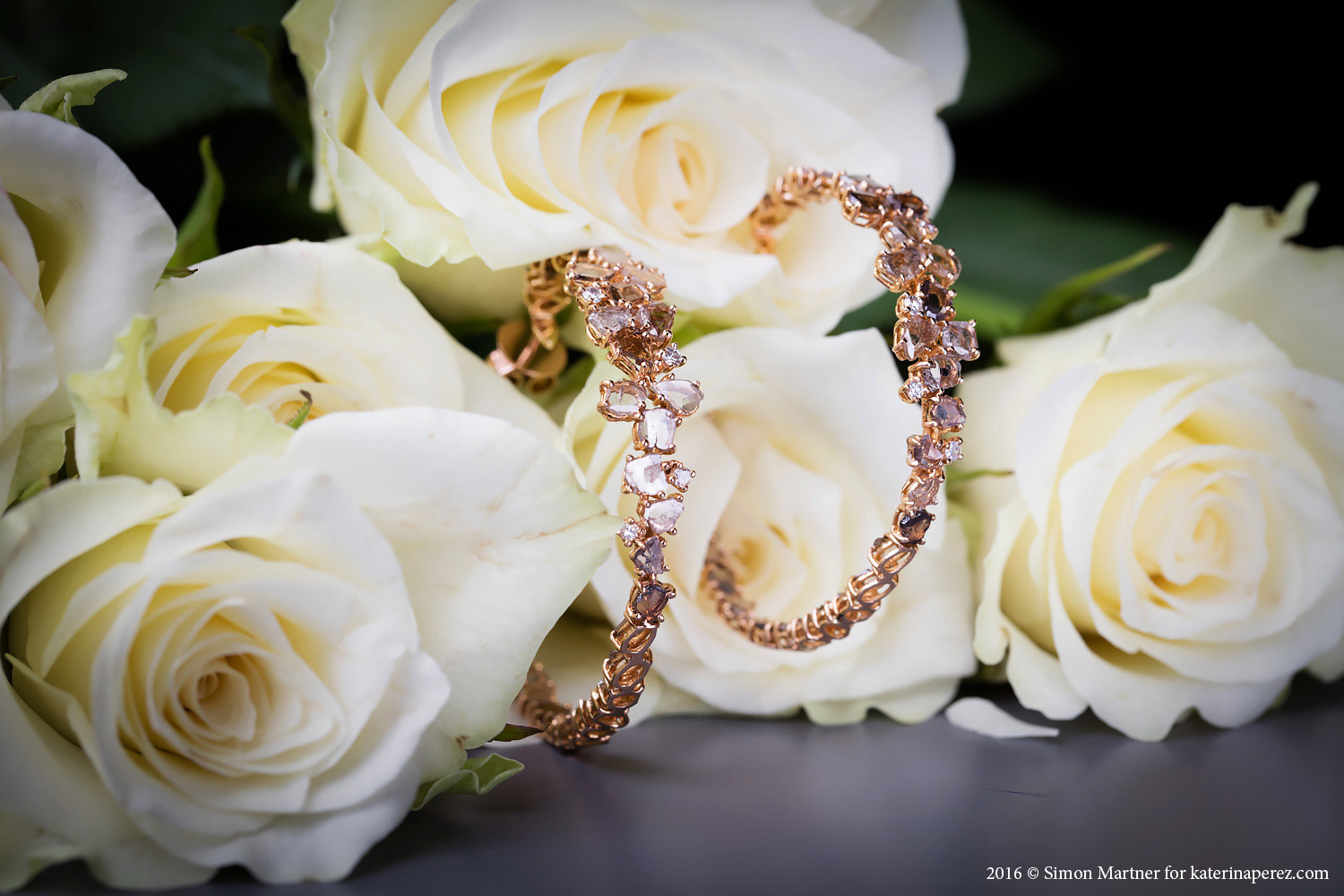 L’Dezen rough diamond slices 3.90 cts, diamonds and 18K rose gold earrings – £5.040