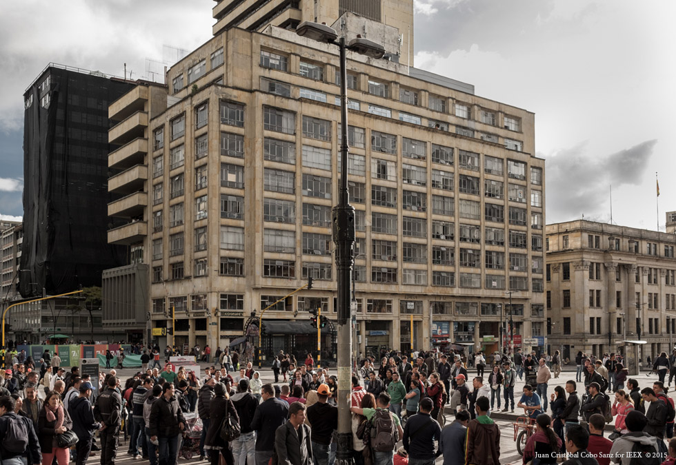   Avenida Jiménez street where all emerald trading is done. The building is called Edificio Henry Faux and this is where IEEX office is located.