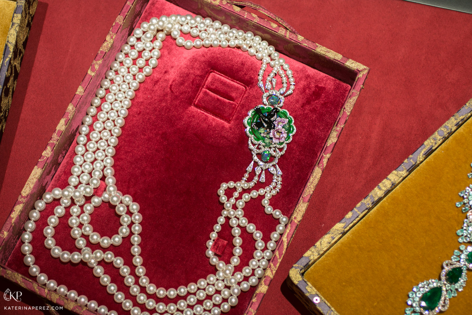  Chopard Silk Road necklace with opals, sapphires, diamonds, jade and pearls