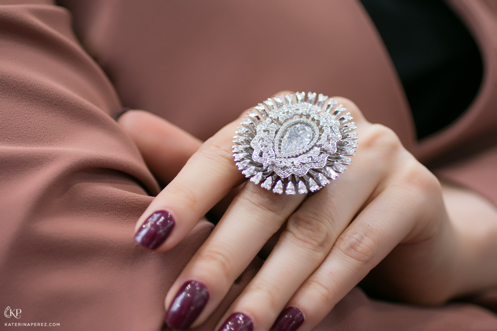 Chamovskikh Sophia ring with 3.03 cts pear-shaped diamond
