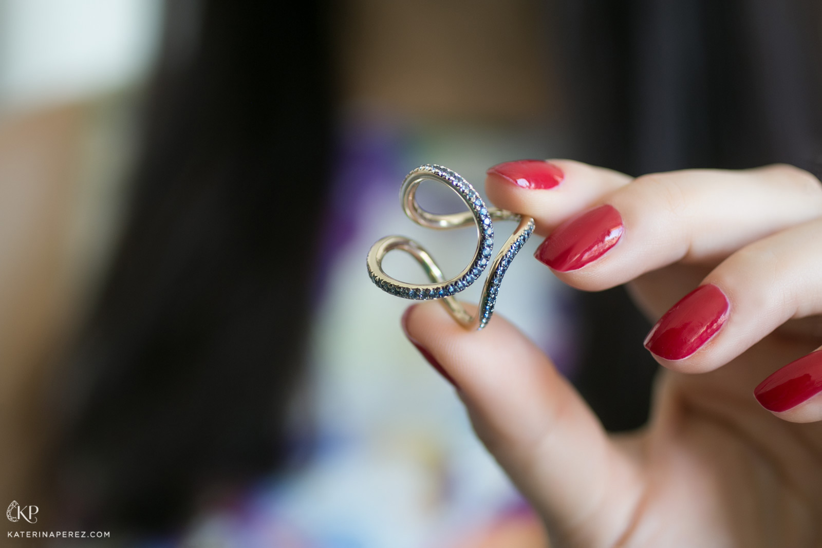  Julie Genet Me ring with sapphires and diamonds