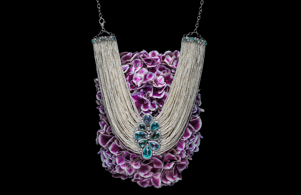  Scavia necklace with seed pearls