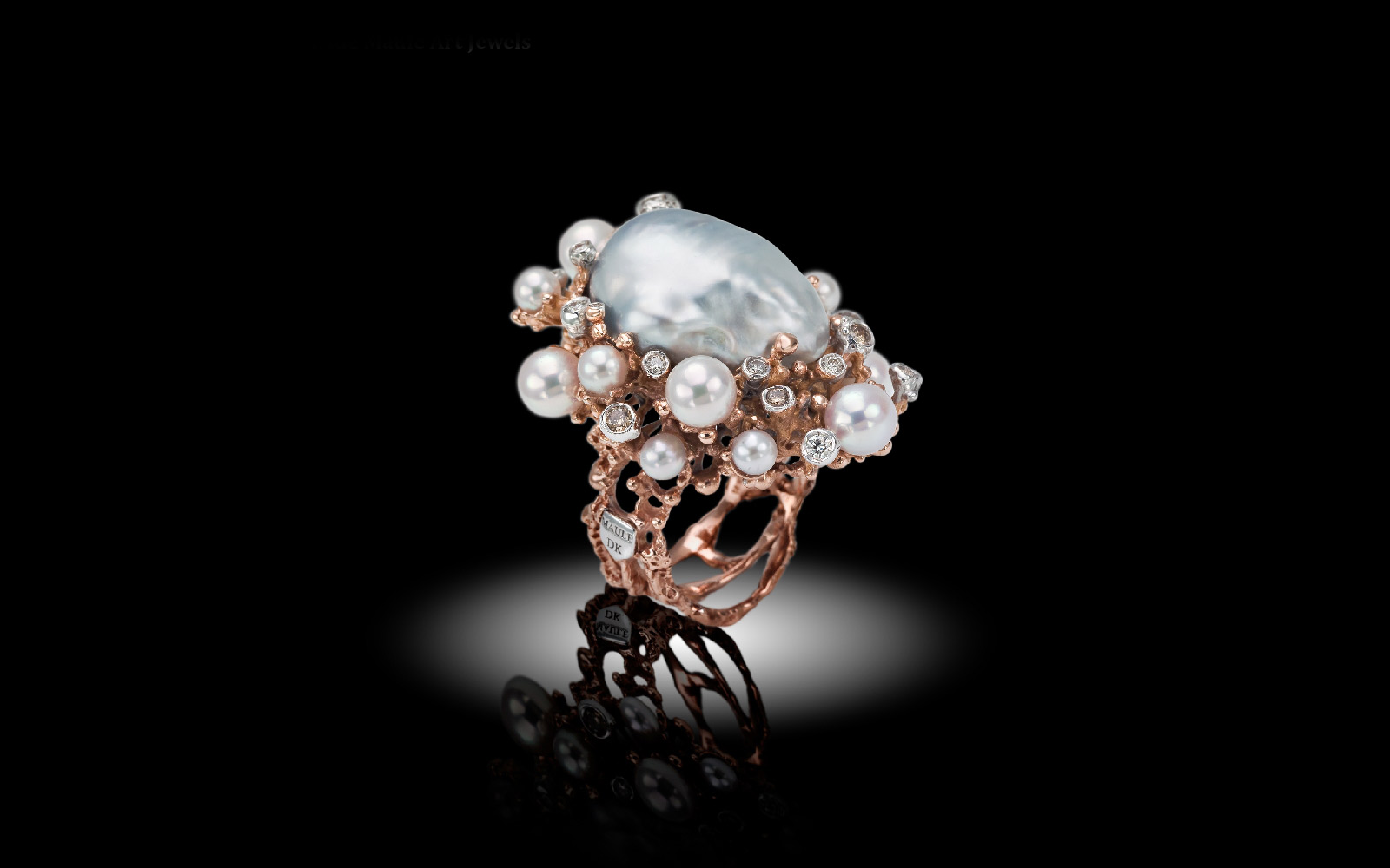  Davide Maule ring with a baroque pearl and diamonds