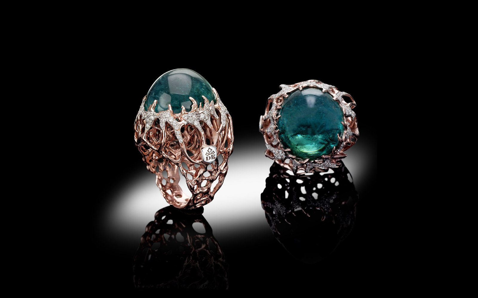  Davide Maule ring with cabochon emerald and diamonds