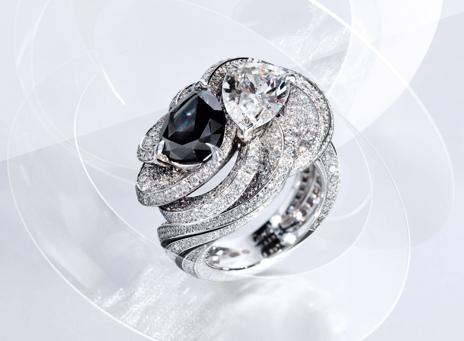 Résonances de Cartier diamond ring