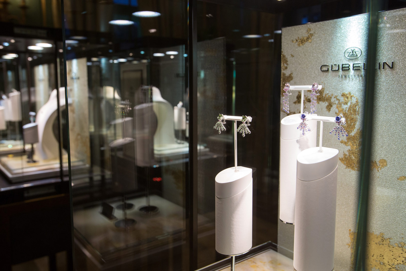  Gübelin jewellery on display