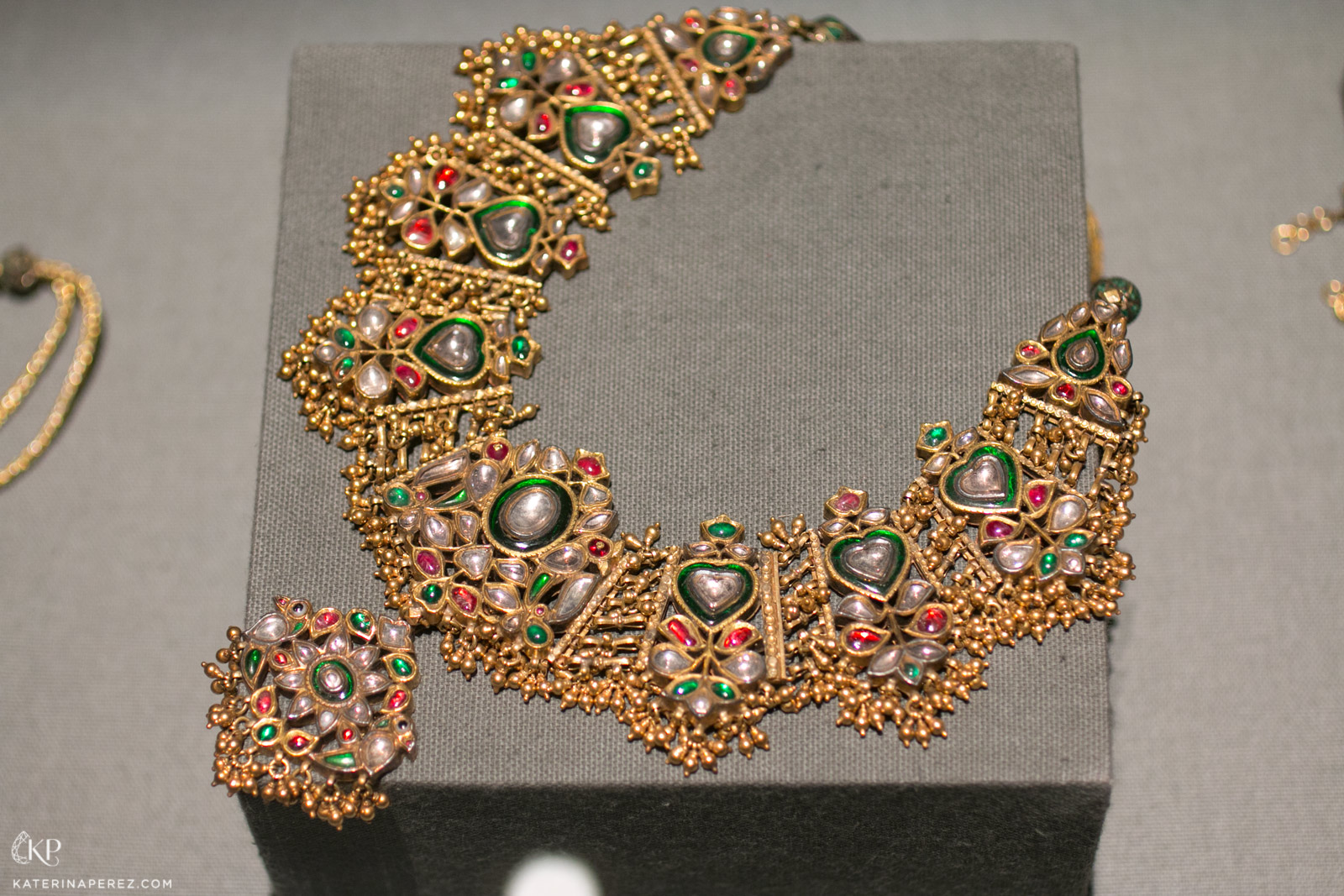 22ct Gold Necklace with polki diamonds, ruby, emeralds and enamel, from Delhi, late Nineteenth Century