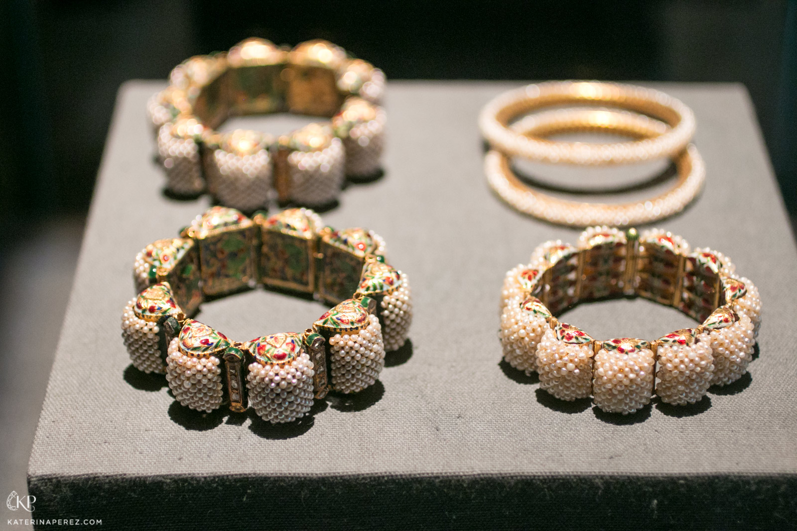  Set of 22ct Gajra bangles with basra pearls and enamel, from Rajasthan, Eighteenth Century 