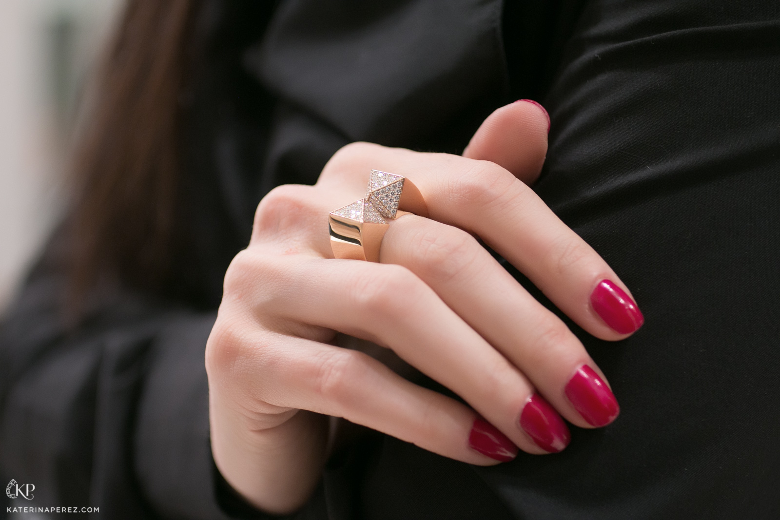  Ring in diamonds and rose gold from Sauvage Privé collection