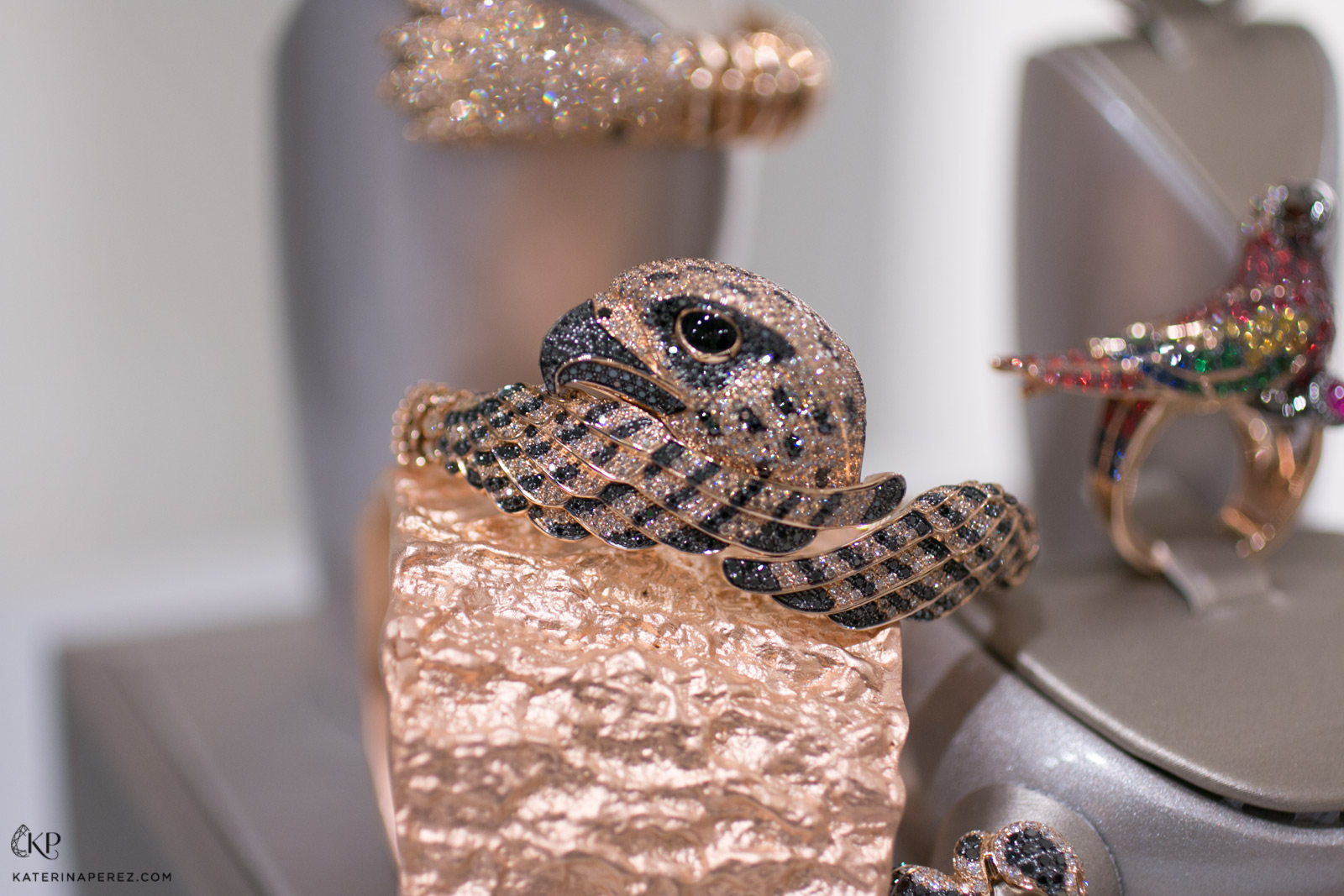  Eagle cuff in cognac and black diamonds from Animalier collection