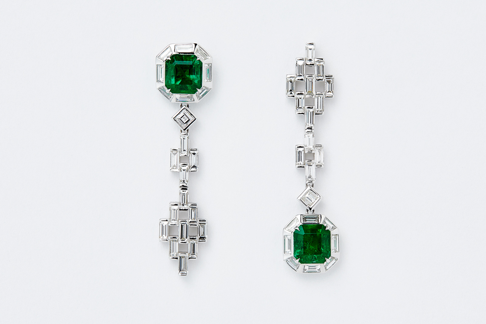  QIU Fine Jewelry earrings with emeralds and diamonds from Shanghai/Shanghai 2017 collection
