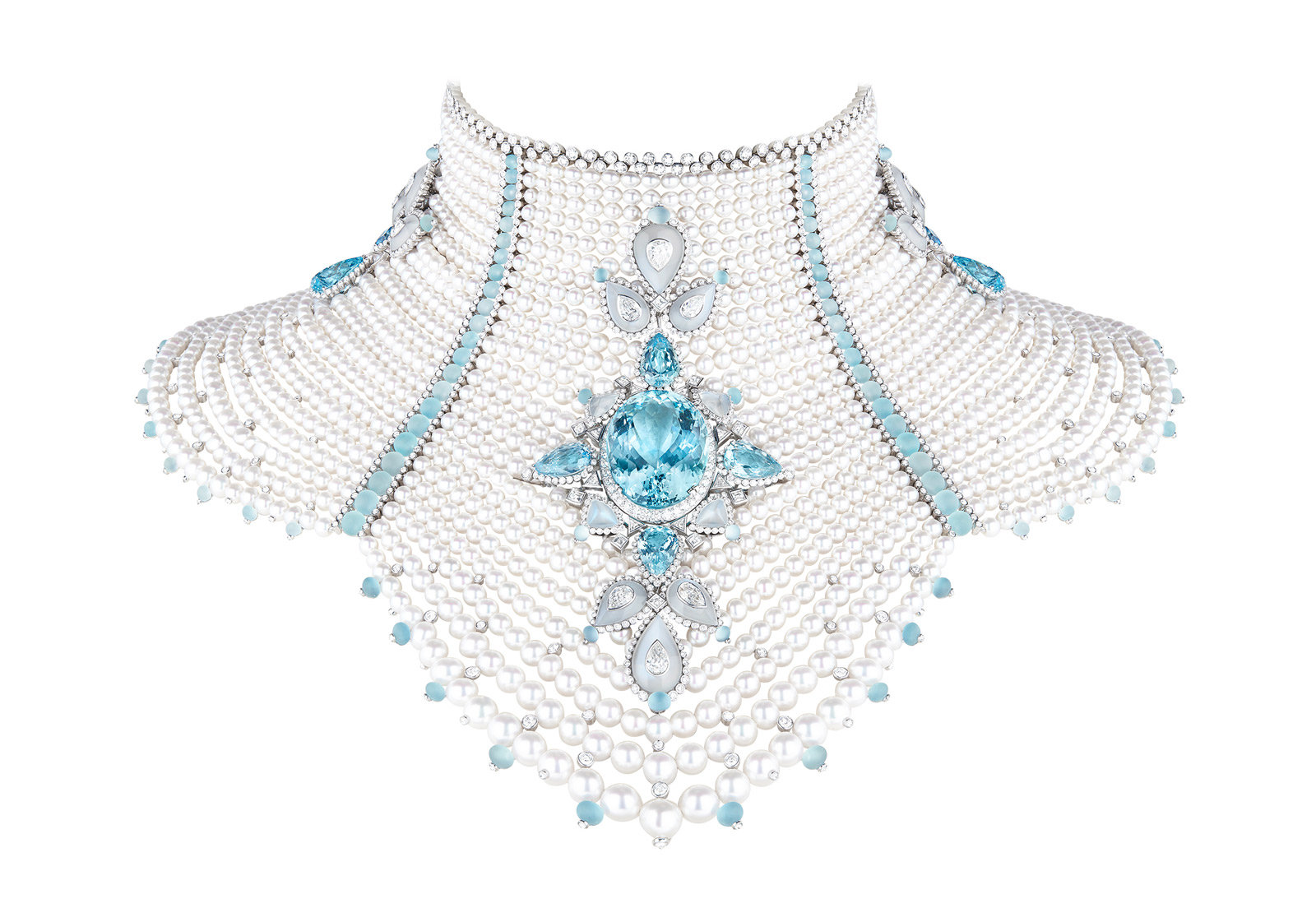 Boucheron 'Baikal' necklace by from L'Hiver Imperiale collection, with Santa Maria oval aquamarine weighing 78.33 carats, and strung with over 2,000 cultured Akoya pearls