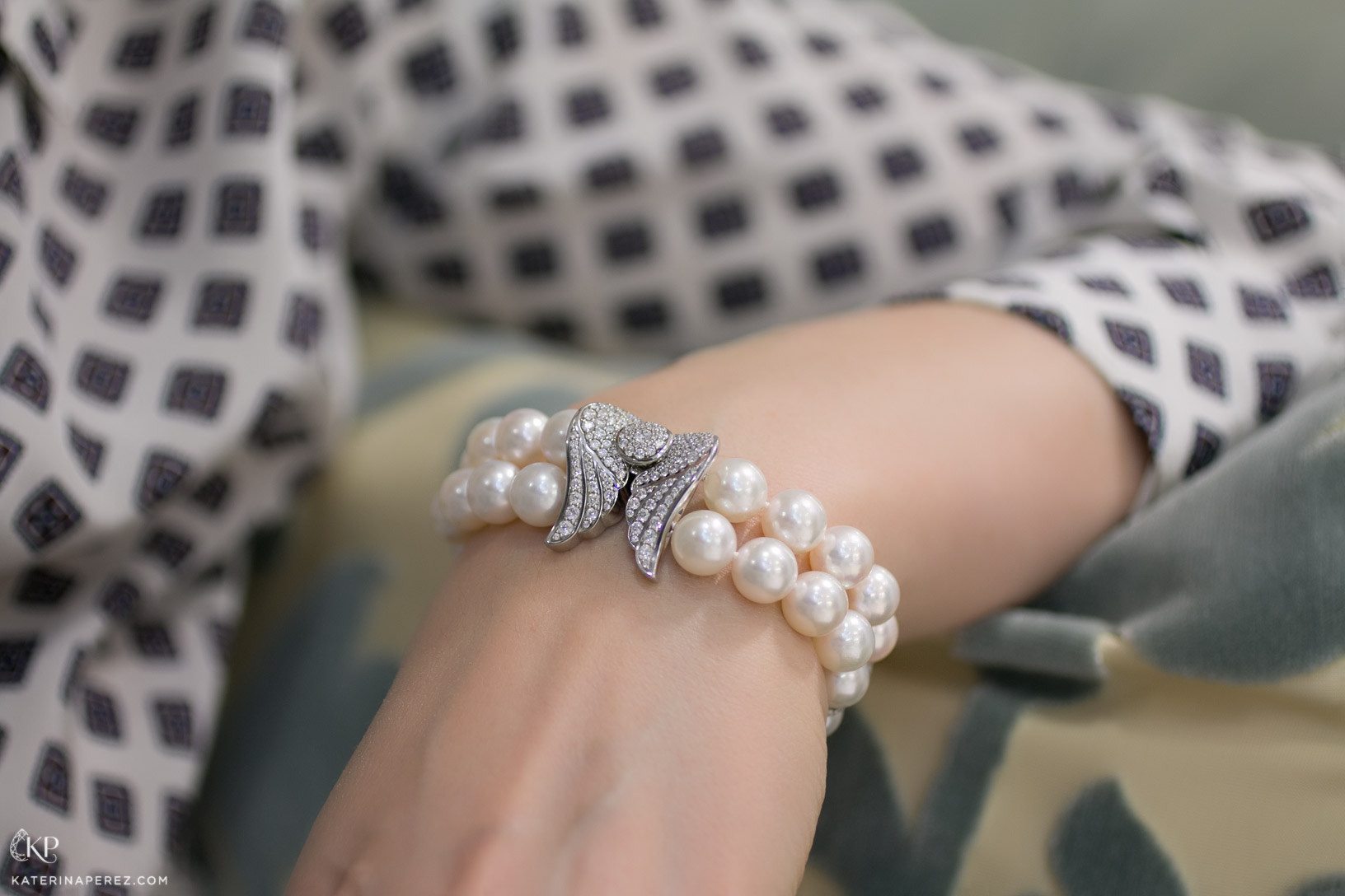 "Podnebesnaya and Podnebesny. Pearls and gems" akoya pearls bracelet with diamonds