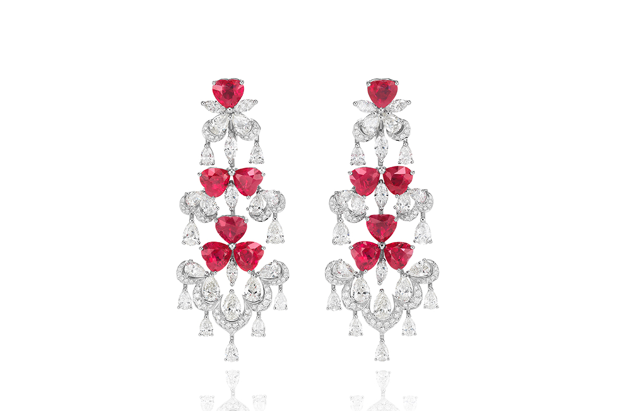  Precious Chopard earrings with rubies and diamonds 