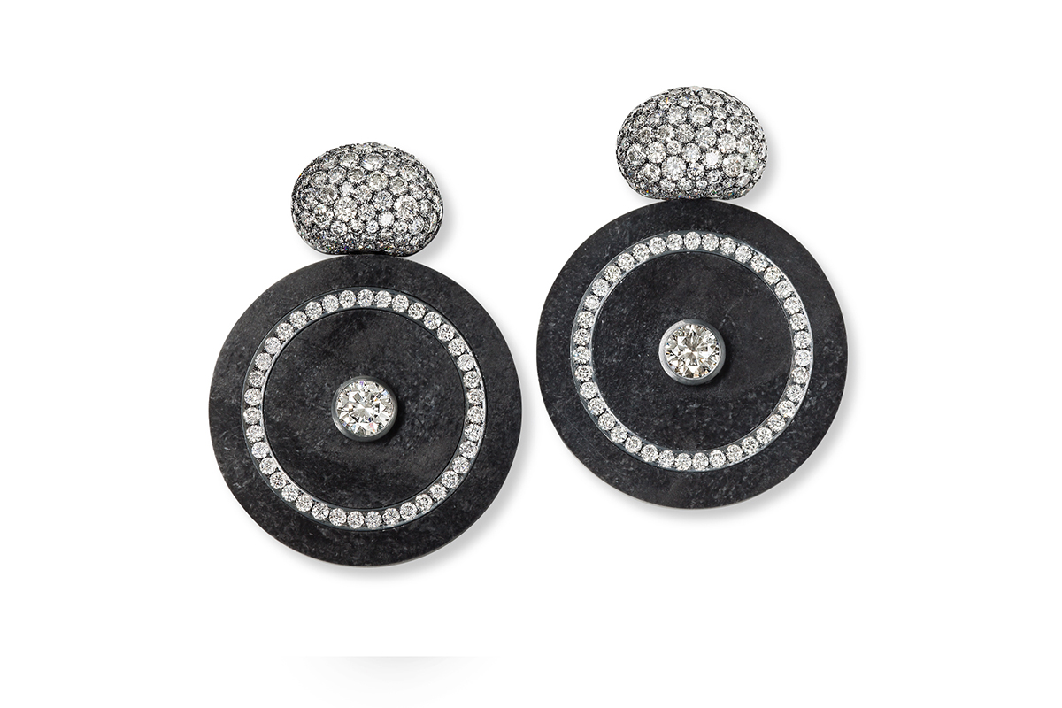  Hemmerle earrings in diamond, jade, silver and white gold on the reverse side