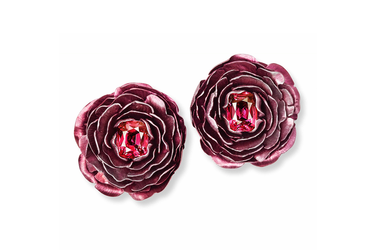  Hemmerle earrings in rubies, spinels and aluminium 
