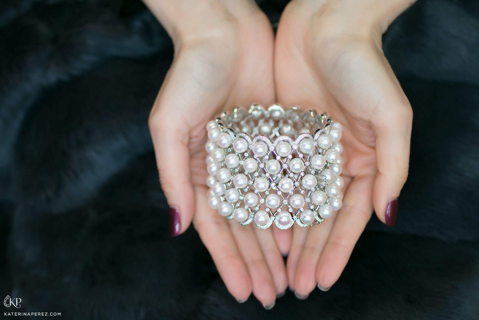  YOKO London bracelet with pearls and diamonds