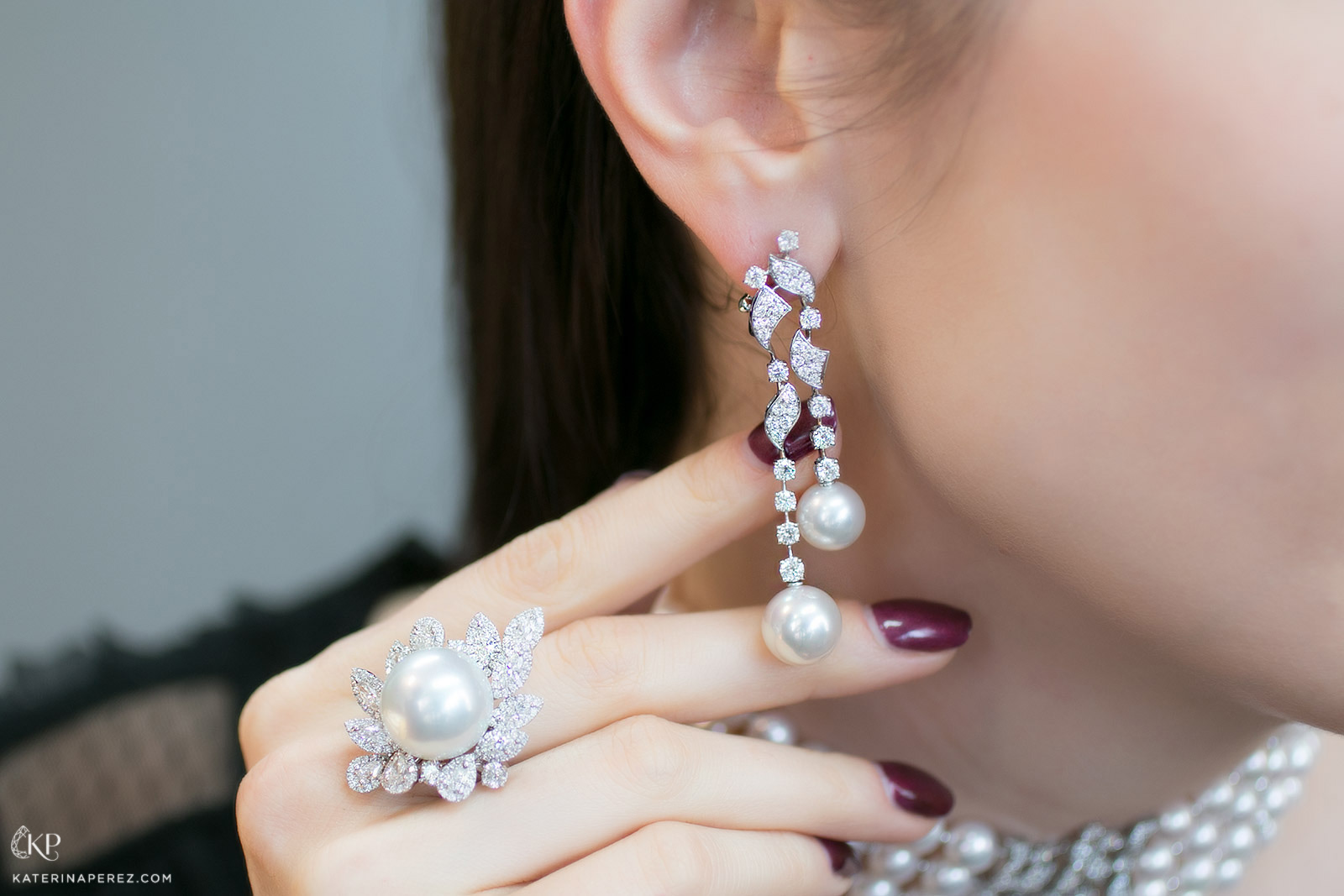  YOKO London earrings and ring with pearls and diamonds