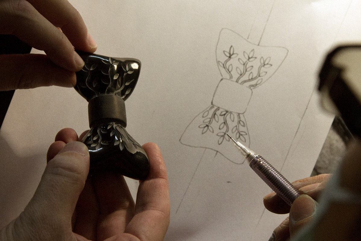  Alessio Boschi's Dandy bowtie in black jade in the making