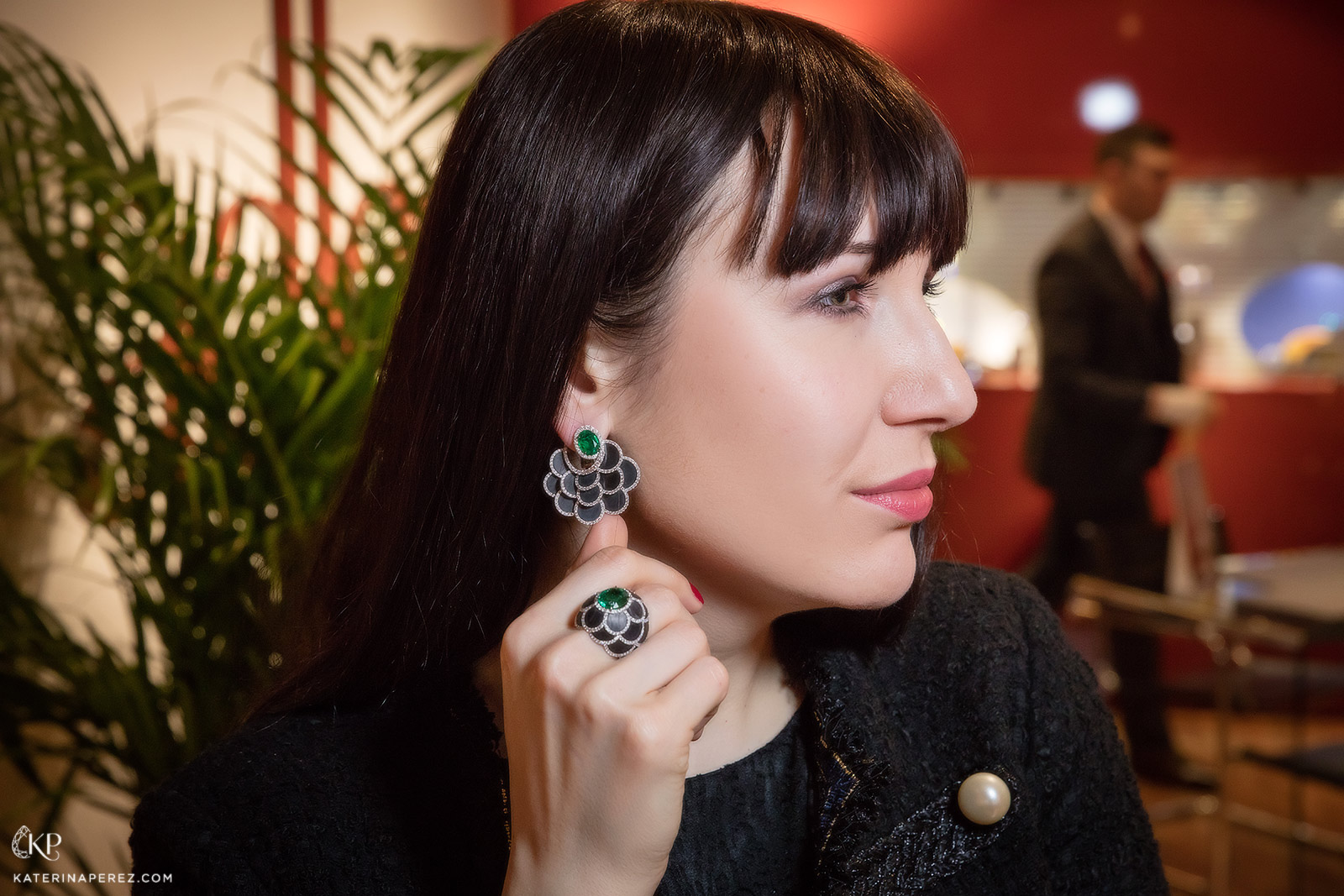  Adler earrings and ring with carbon fiber, oval emeralds and diamonds. Photo by Simon Martner for katerinaperez.com