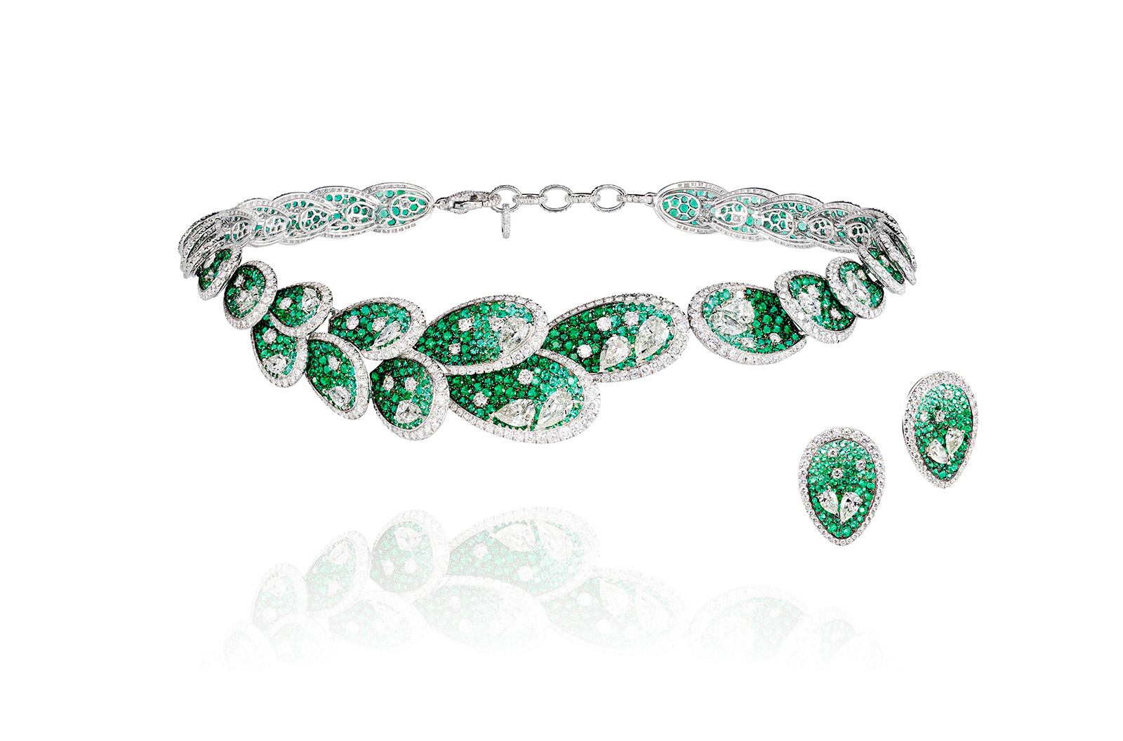 Nymphea necklace and earrings with emeralds and diamonds by Adler