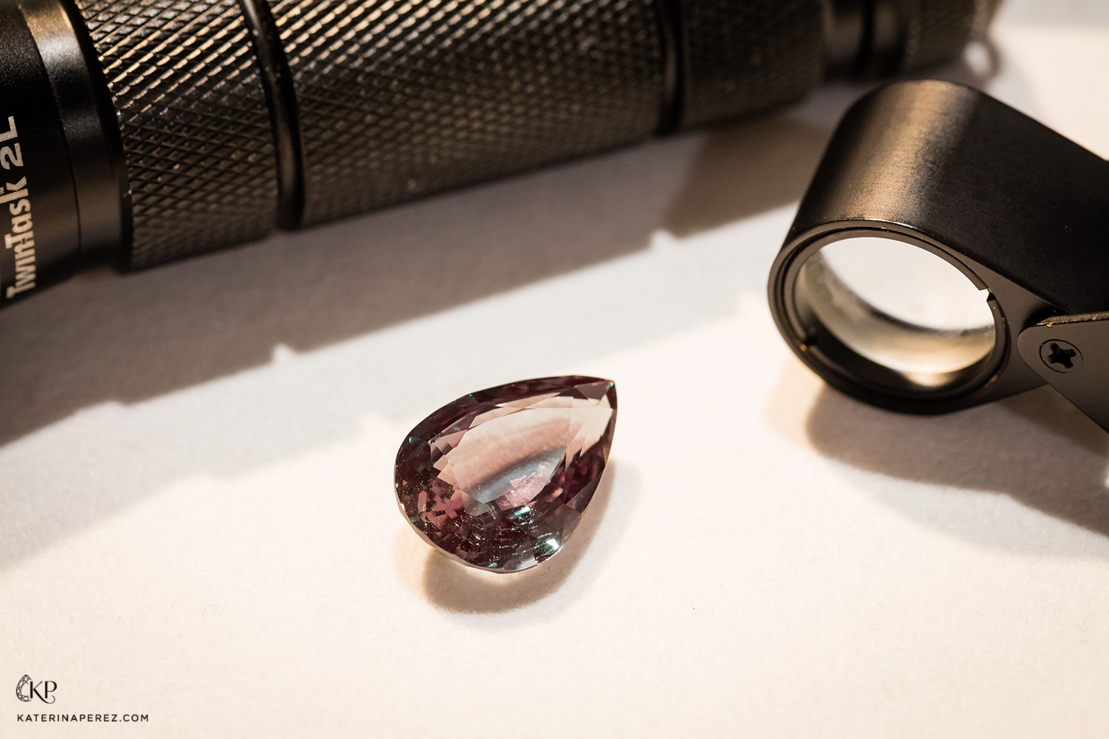  Paul Wild alexandrite showing colour change in day light and room light. Photo by Simon Martner for katerinaperez.com