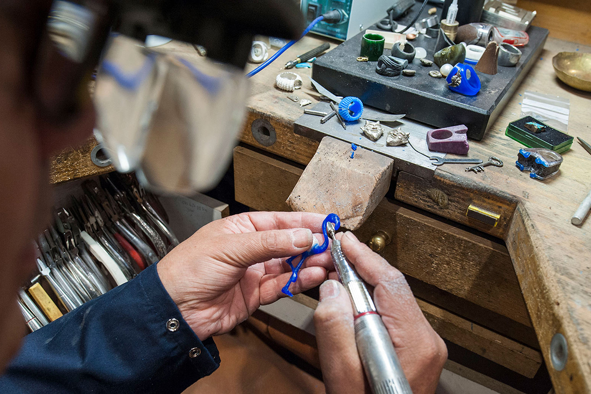 Philippe Pfeiffer creating a new design at the workbench in his London atelier