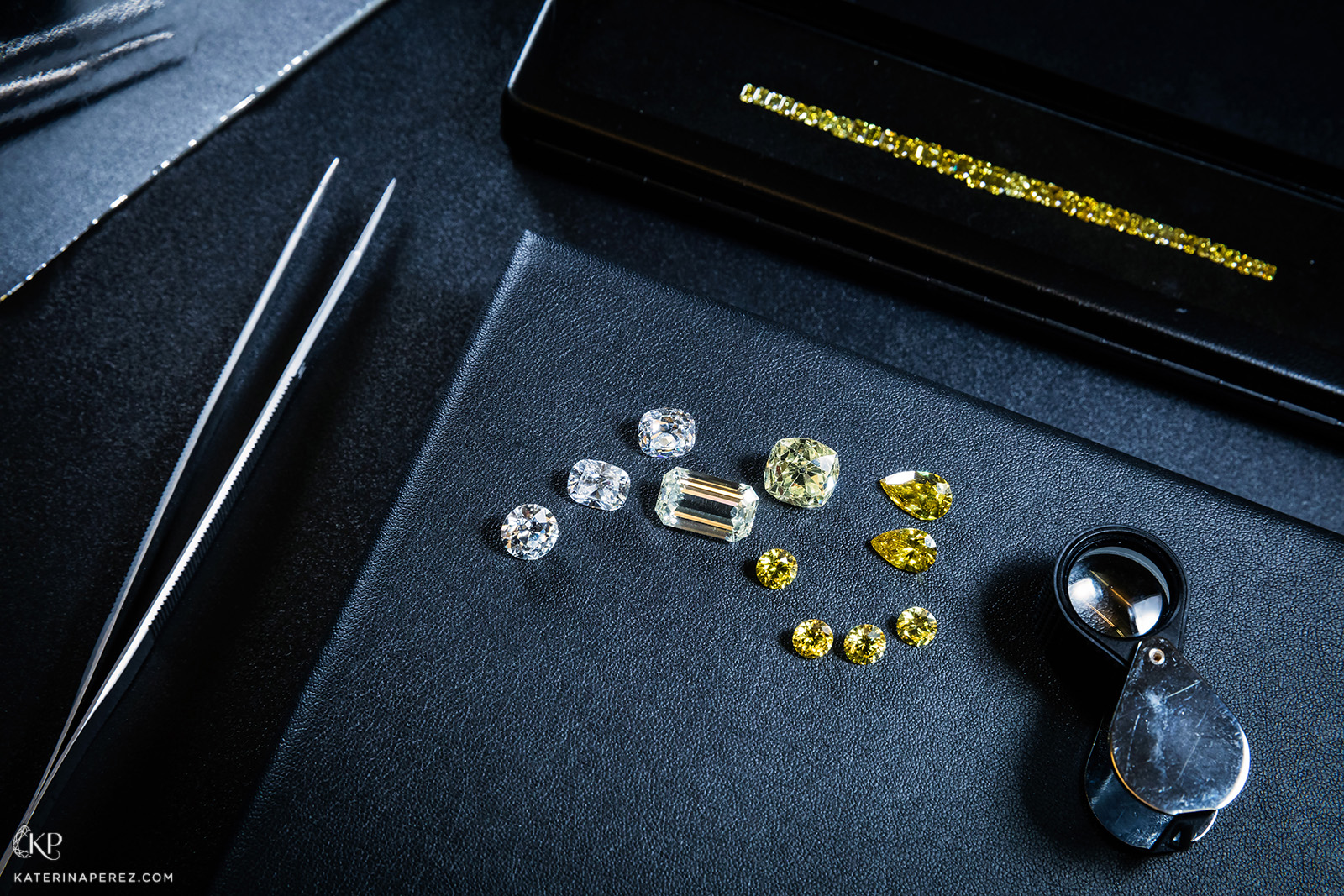 Filippo G&G selection of diamonds, varying from colourless to fancy yellow colour. Photo by Simon Martner for katerinaperez.com