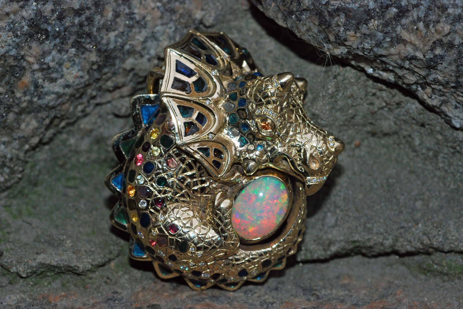  Ekaterina Kostrigina dragon pendant in gold with diamonds, sapphires, opal and plique-a-jour enamel