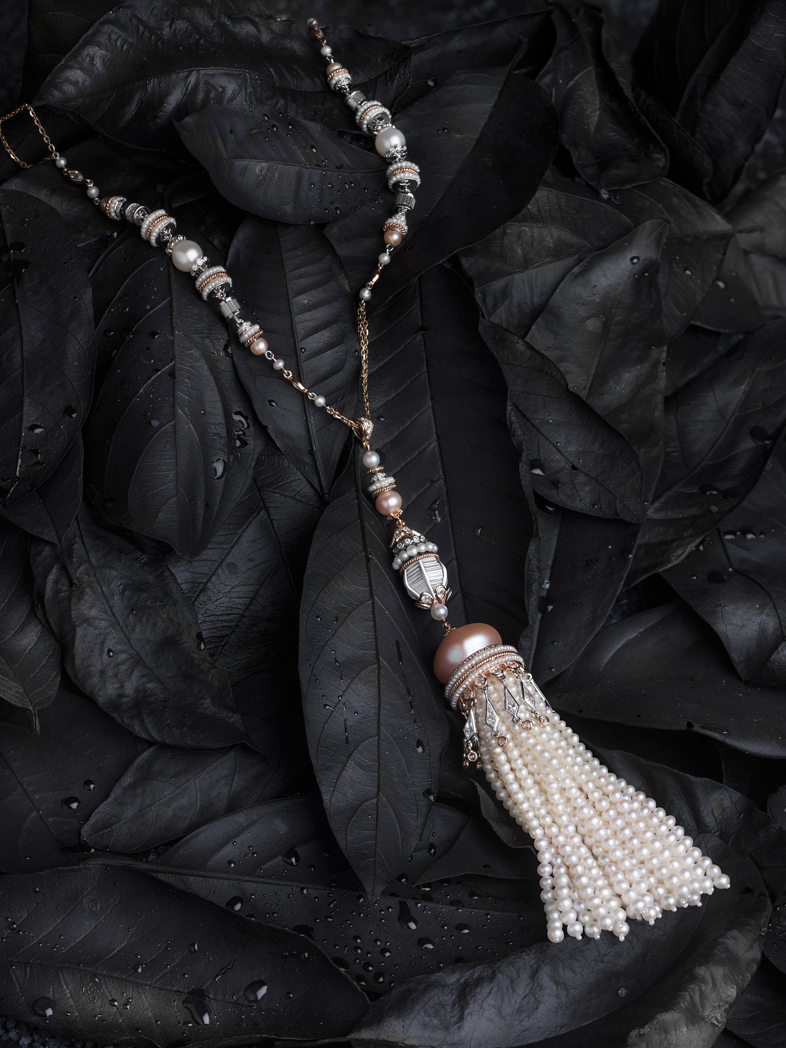  Moksh 'Symphony' necklace in pearls and diamond  