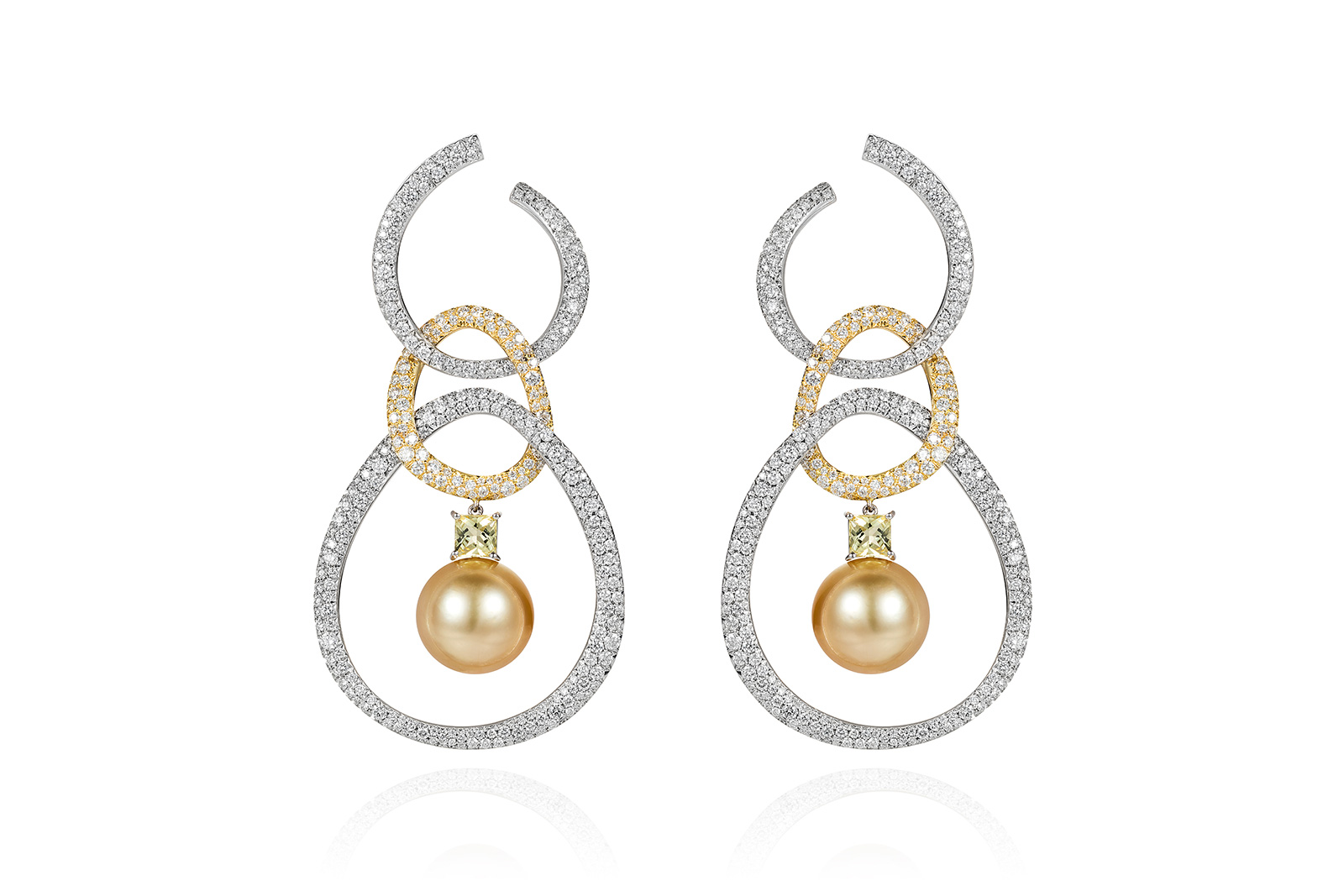  Nadine Aysoy 'Elle et Lui' earrings in white and yellow gold, with diamonds and pearls