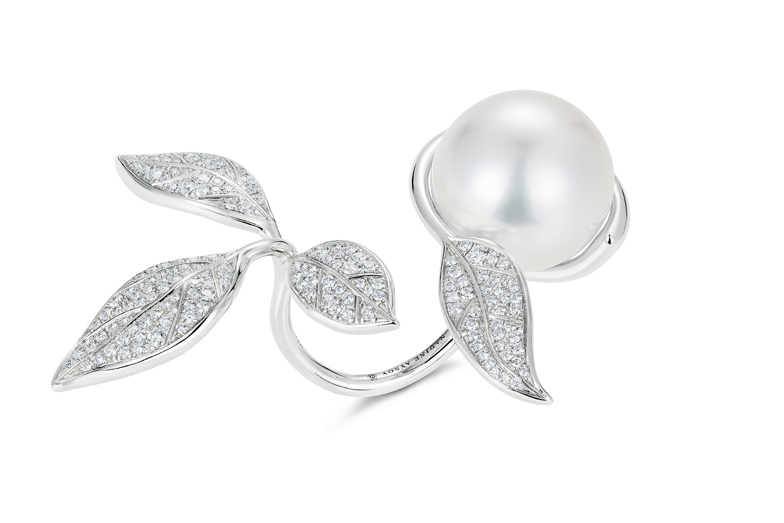  Nadine Aysoy 'Mille et une Feuilles' ring in diamonds and pearl