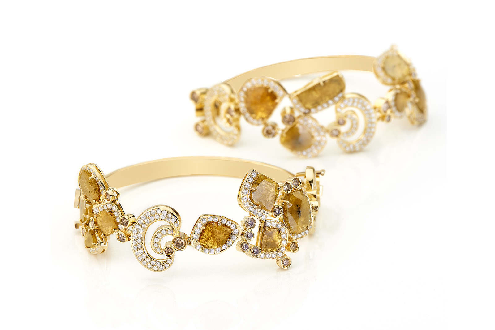  Ruth Grieco bangles that can be transformed into a necklace, embellished with yellow diamond slices and colourless diamonds