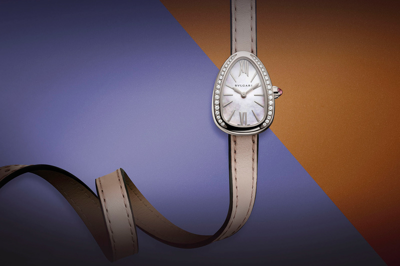  Bulgari 'Twist Your Time' watch from the 'Serpenti' collection in white gold with diamond bezel