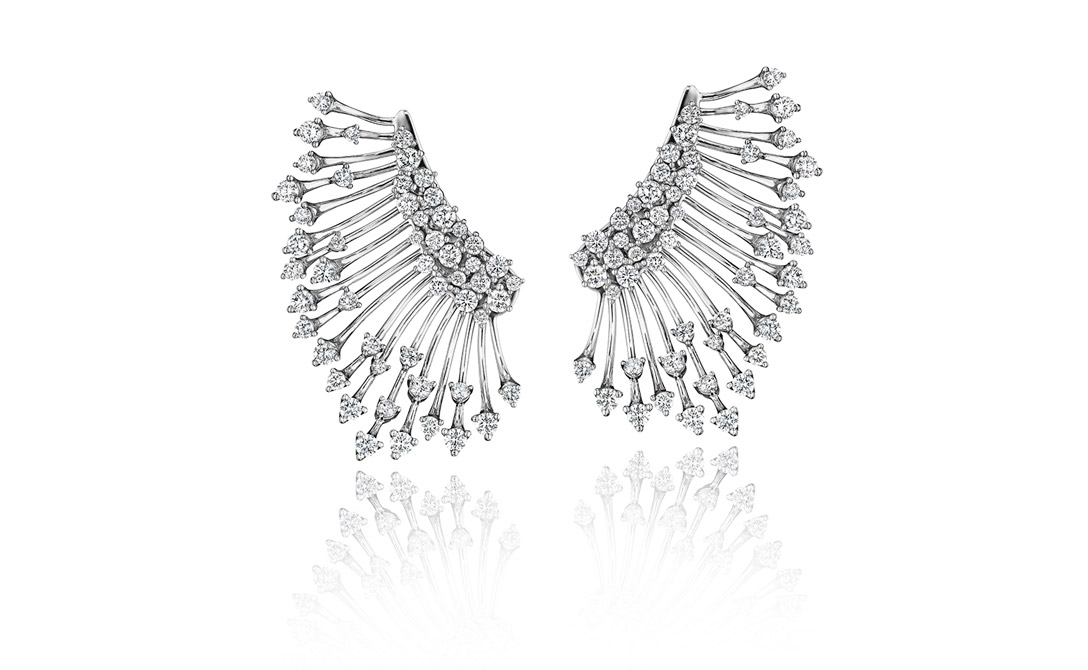  Hueb 'Luminus' earrings in diamond and white gold