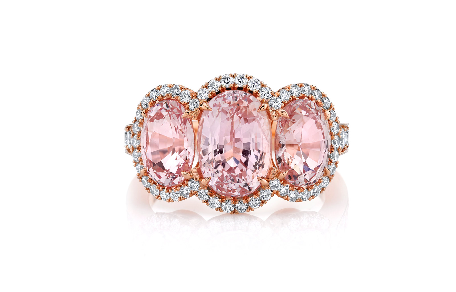  Omi Privé ring with a 3.26 ct padparadscha sapphire accented by 3.91 ct padparadscha sapphires and 0.88 ct diamonds in 18K rose gold 