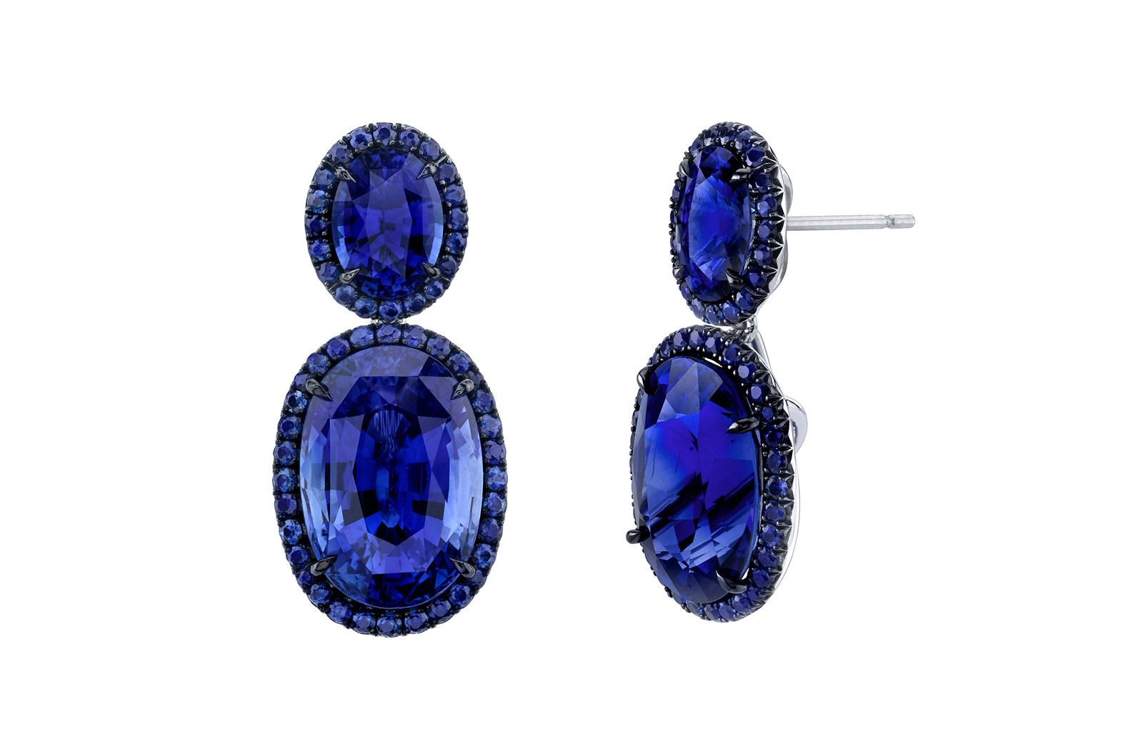   Omi Privé earrings with 17.85 ct sapphires accented by 4.30 ct sapphires, and 2.03 ct of French-cut diamond baguettes in platinum 