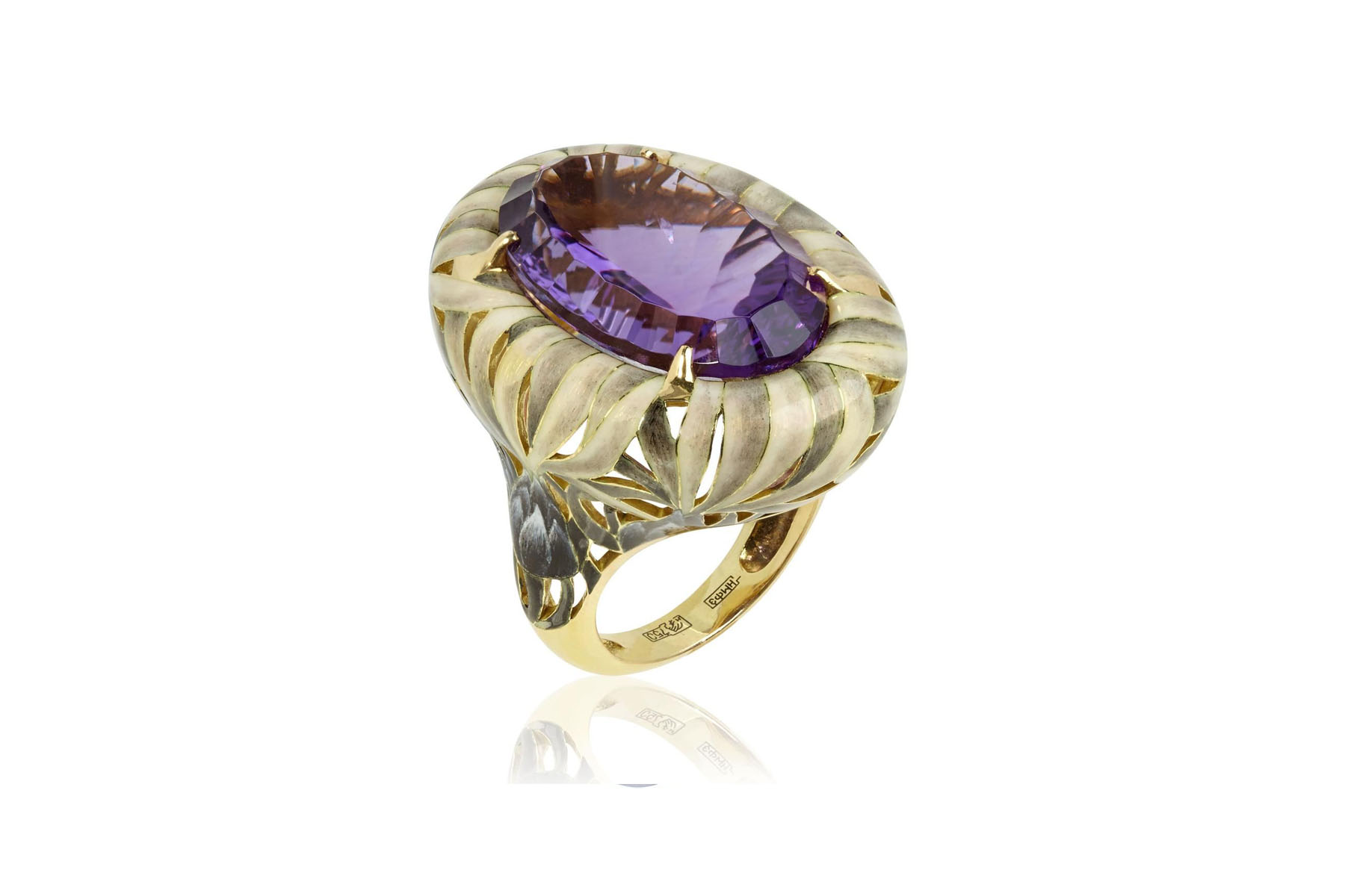  Ilgiz F. 'White Burdock' ring with 19.25ct amethyst and enamel in yellow gold