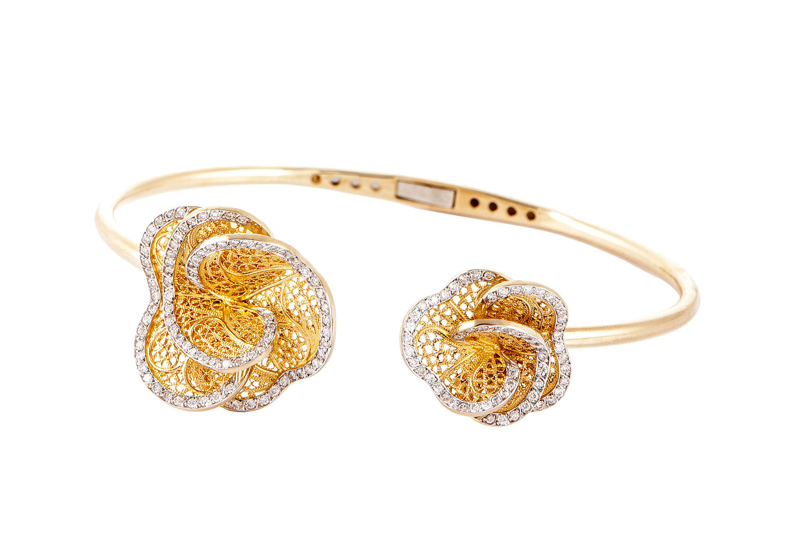  Eleuterio 'Blossom' bangle in openwork yellow gold and diamonds