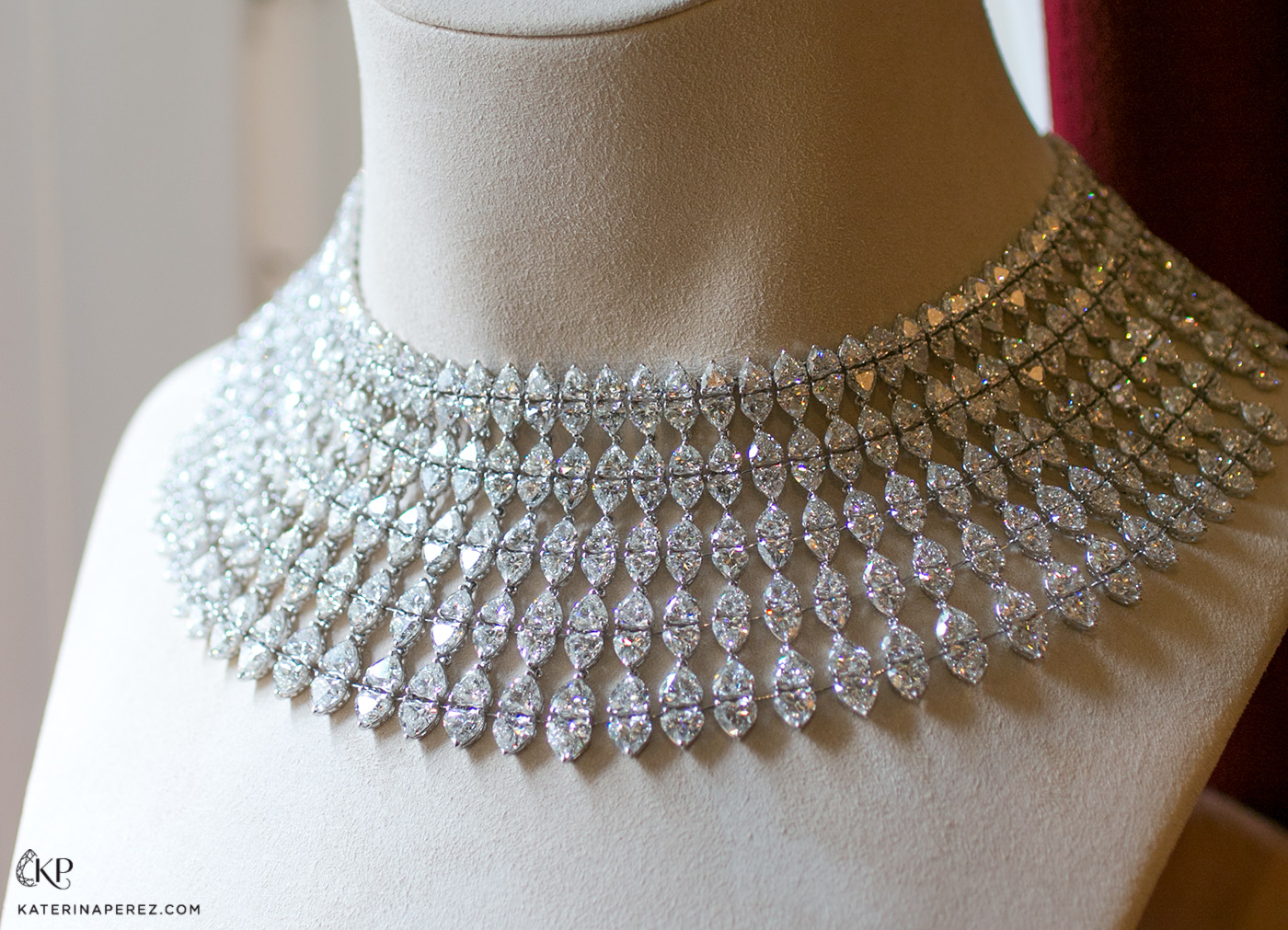 Chopard Haute Joaillerie necklace featuring 580 heart shaped diamonds totalling 226 ct