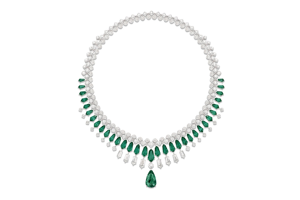  Piaget transformable ‘Green Borealis’ necklace from the 'Dancing Nights' line with 7.50ct pear cut Colombian emerald, 37.39ct kite cut Colombian emeralds and 26.43ct diamonds 