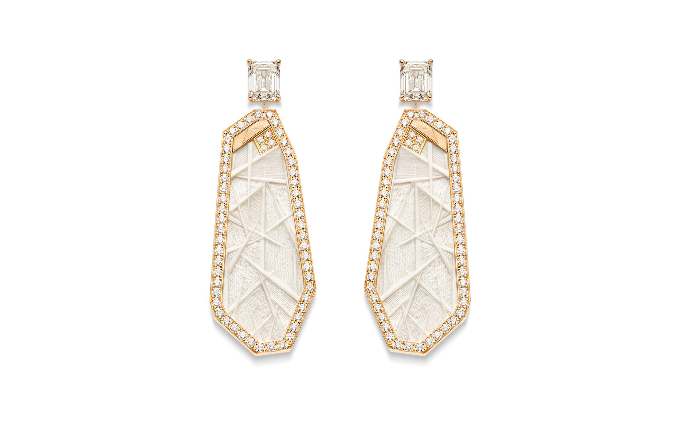  Piaget transformable ‘Golden Sunlight’ earrings from the ‘Warming Lights’ line with diamonds, and feather marquetry 