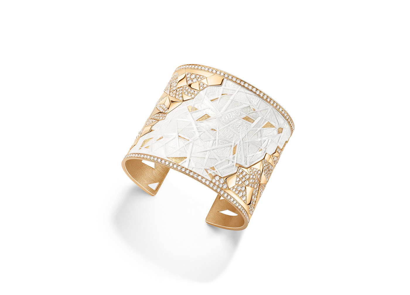  Piaget ‘Golden Sunlight’ manchette cuff from the ‘Warming Lights’ line with 13.32ct diamonds, feather and gold leaf marquetry 
