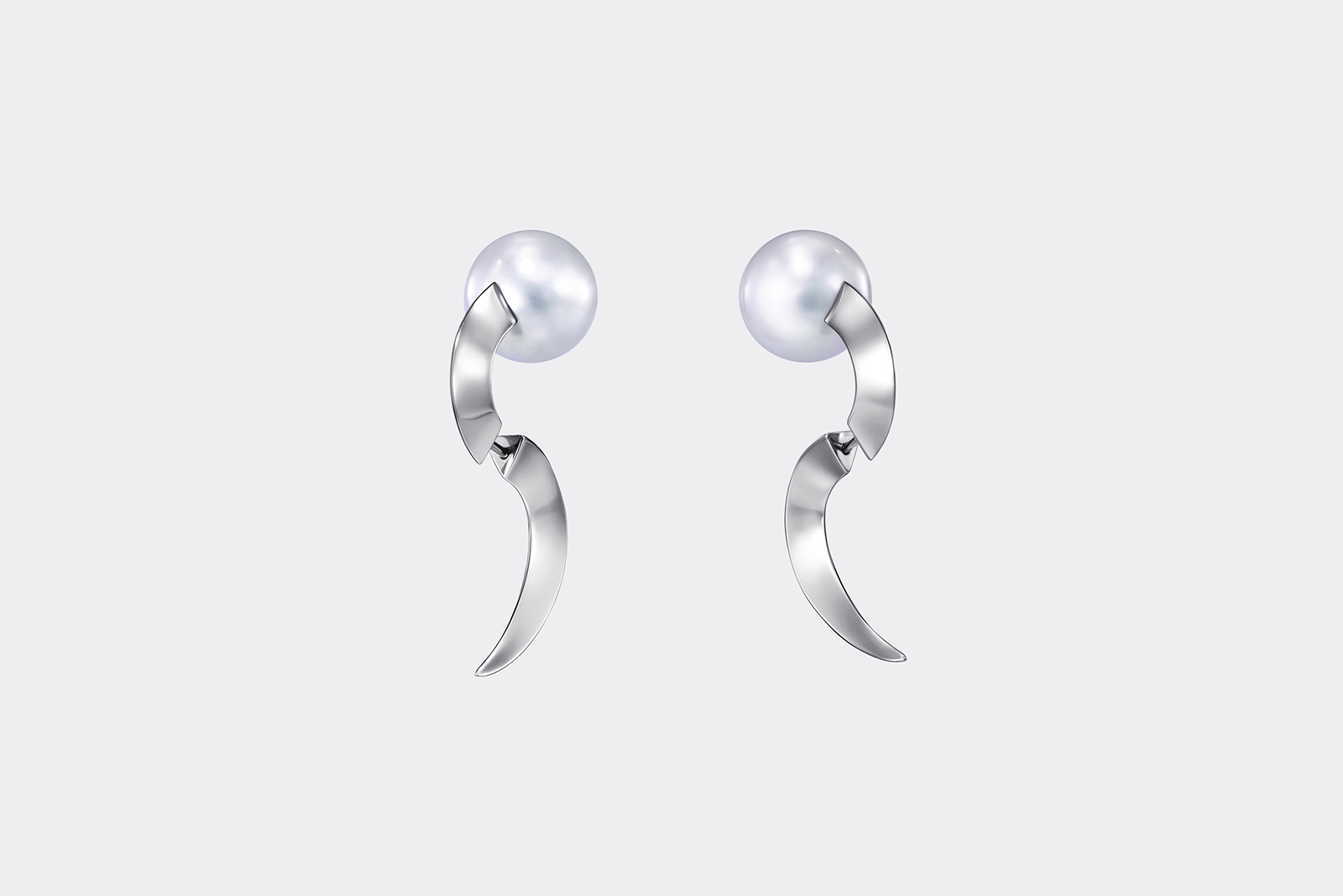 Tasaki 'Buoy' earrings in South Sea pearls and white gold