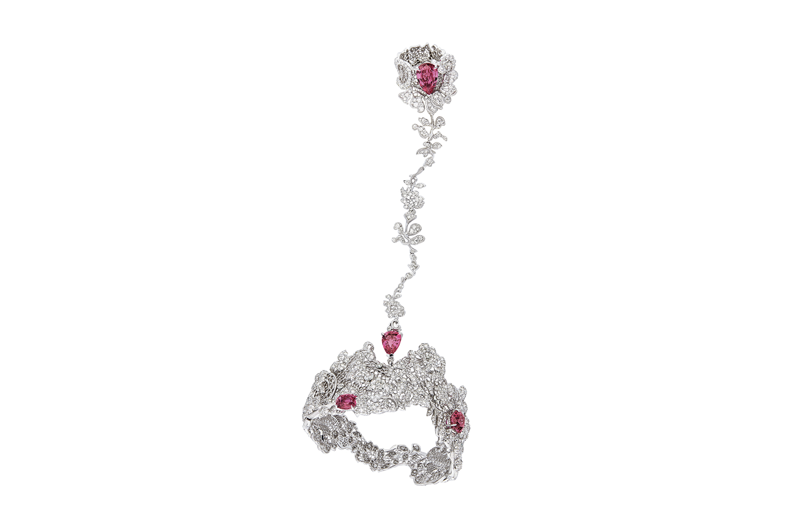  Dior ‘Dentelle Guipure Spinelle Rose’ hand jewellery in white gold, diamonds and pink spinels